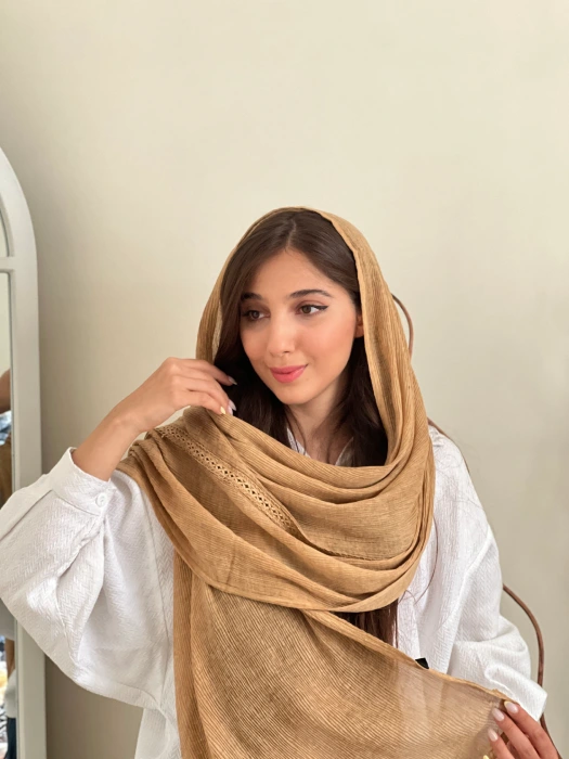 IMG_3733 شال کرم تیره دانتل دار